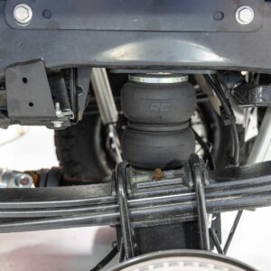 Air Spring Kit w/compressor | Ford F-250/F-350 Super Duty 4WD (2017-2022)